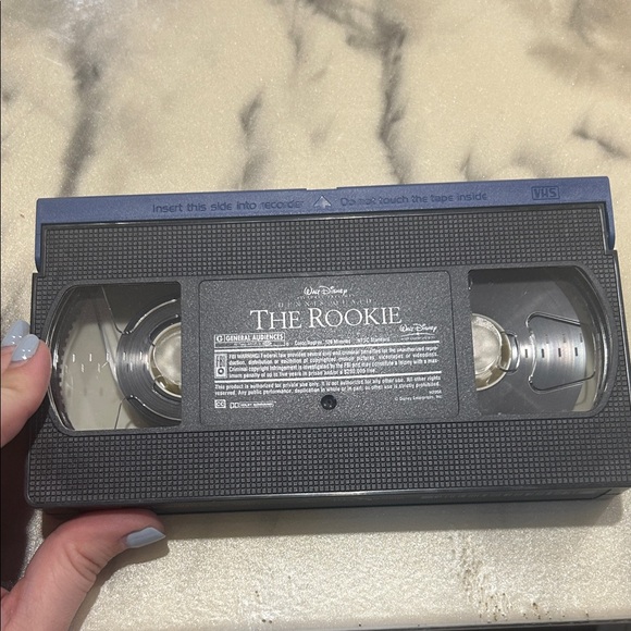 The Rookie VHS - Picture 3 of 4